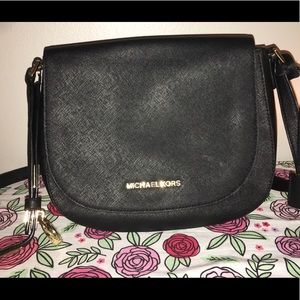Michael Kors messenger crossbody